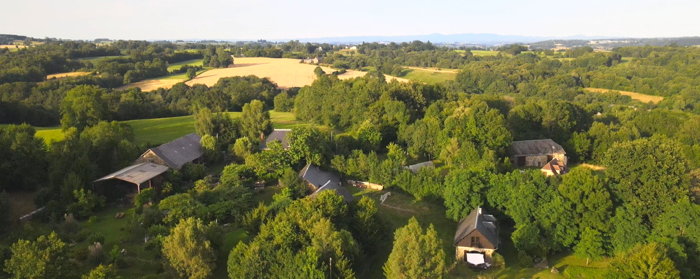 Le Domaine Vert, kamperen en vakantiehuis in alle stilte!